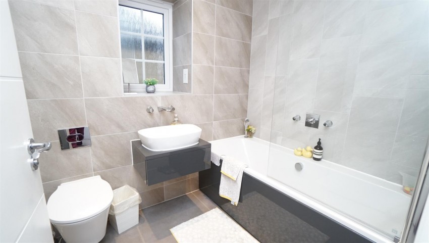 Images for Sandhill Fold, Idle, Bradford