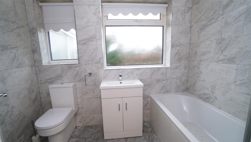 Images for Thorn Close, Wrose, Shipley