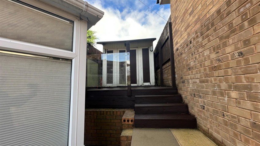 Images for Straw View, Cote Farm, Bradford