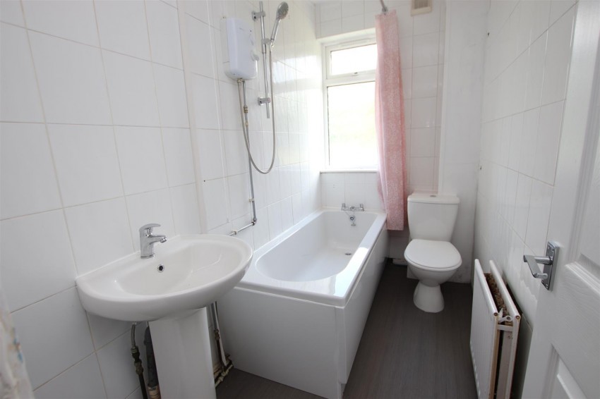 Images for Roundwood Glen, Bradford