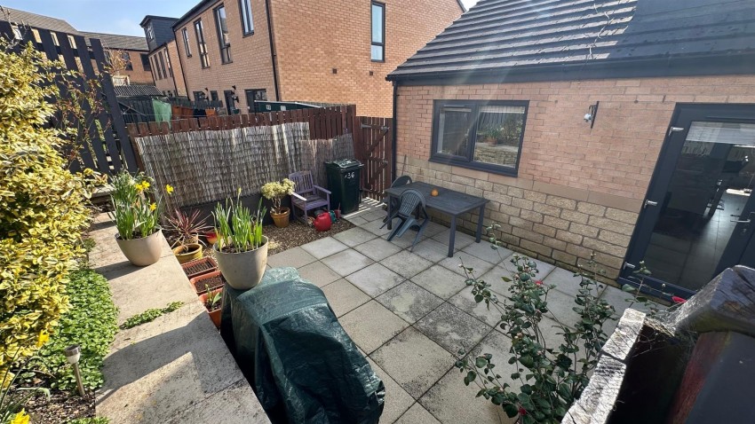 Images for Daisy Fields, Poplars Park, Bradford