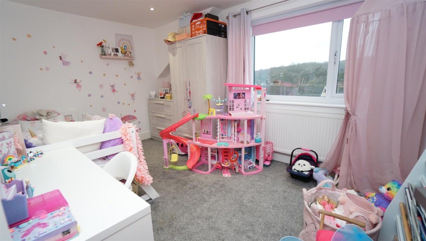 Images for Brackendale Drive, Thackley, Bradford