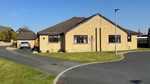 View Full Details for Kentmere, Wrose, Bradford