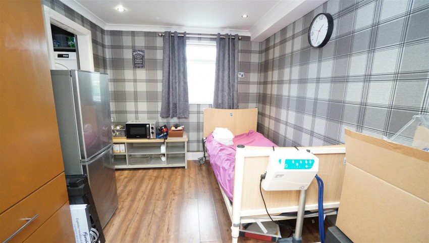 Images for Santa Monica Grove, Idle, Bradford