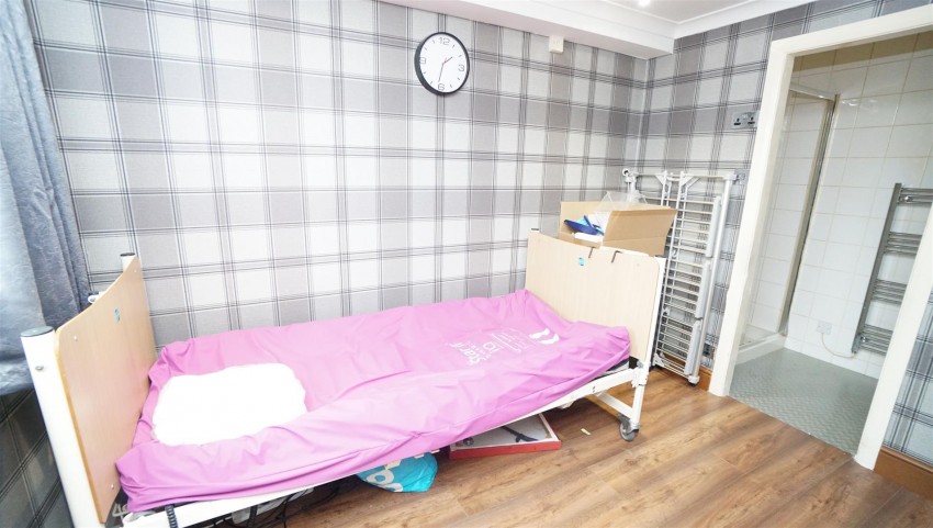 Images for Santa Monica Grove, Idle, Bradford