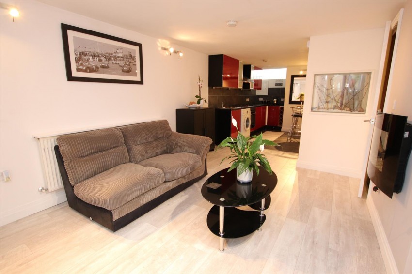 Images for The Green, Idle