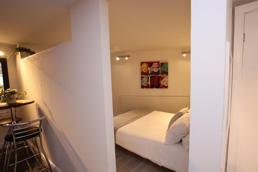 Images for The Green, Idle