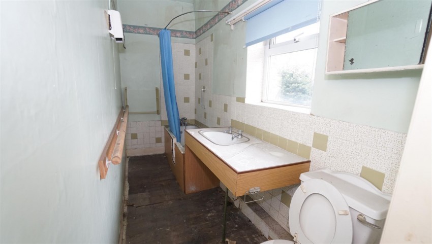 Images for Lister Ville, Wilsden, Bradford