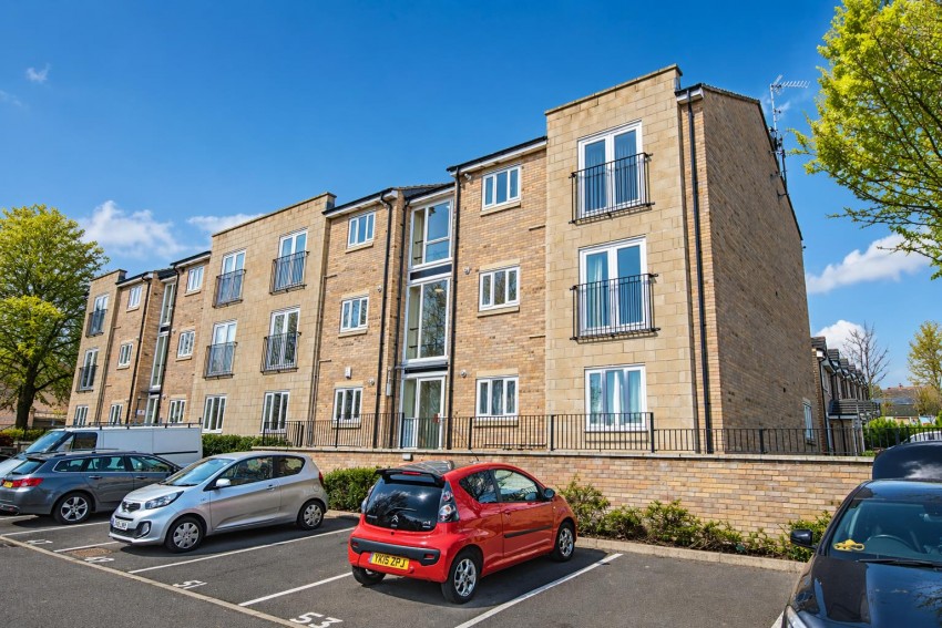 Images for Crag View, Idle, Bradford