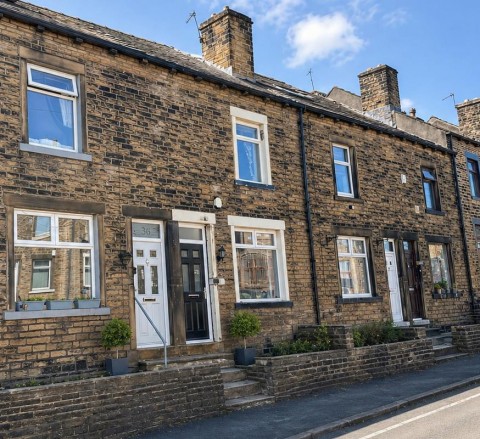 View Full Details for Institute Road, Eccleshill, Bradford