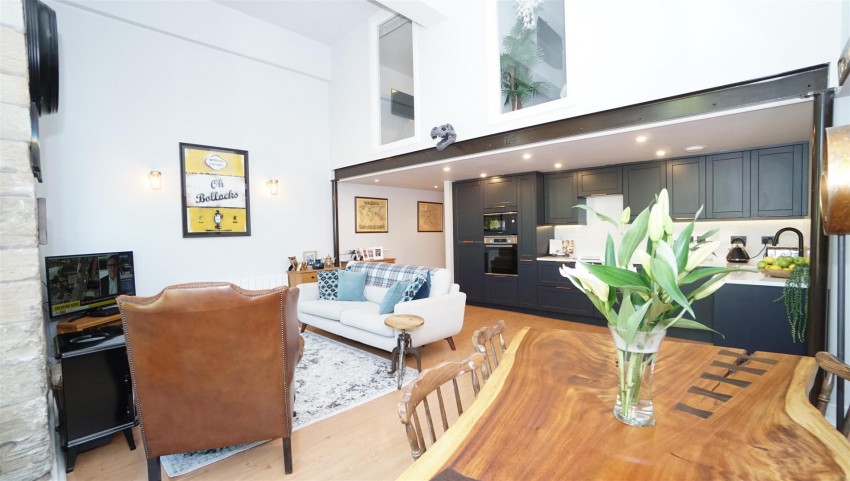 Images for Meadow Road, Apperley Bridge