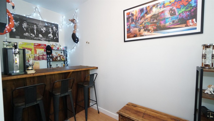 Images for Meadow Road, Apperley Bridge