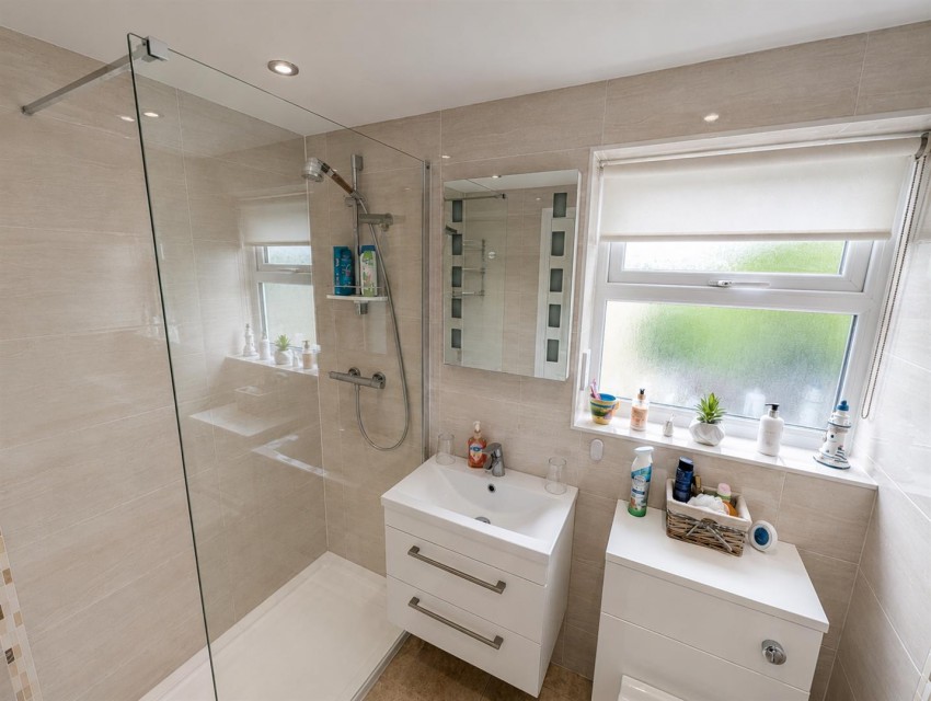 Images for Little Cote, Thackley, Bradford