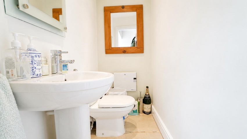 Images for Ley Fleaks Road, Idle Village