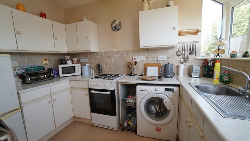 Images for 3 Highdale Croft, Idle, Bradford