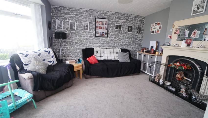 Images for Hawthorn Drive, Idle, Bradford