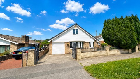 View Full Details for Wyndham Avenue, Kings Park, Bradford