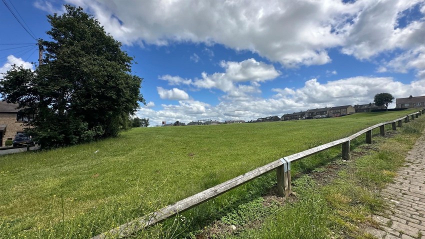 Images for Mount Avenue, Eccleshill