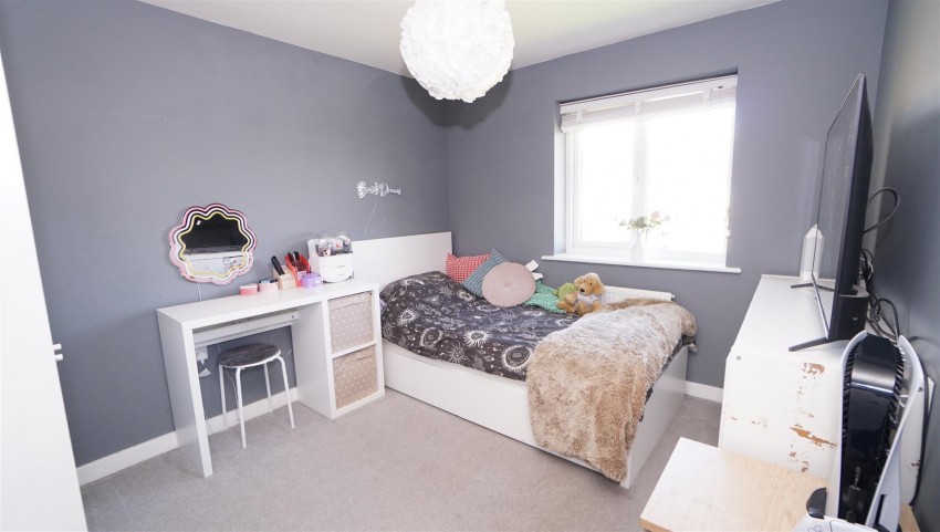 Images for Feathers Rise, Eccleshill, Bradford
