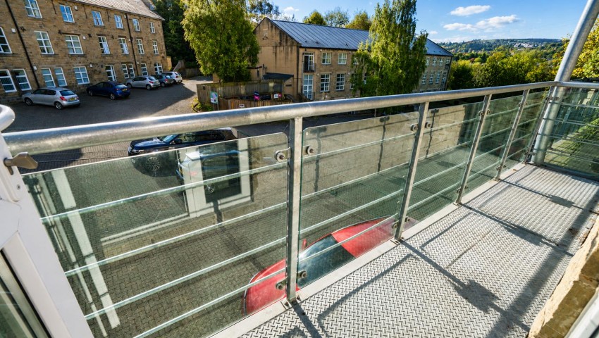 Images for Brackendale Court, Thackley