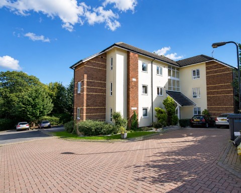 View Full Details for Caistor Garth, Rowantree Drive, Idle, Bradford