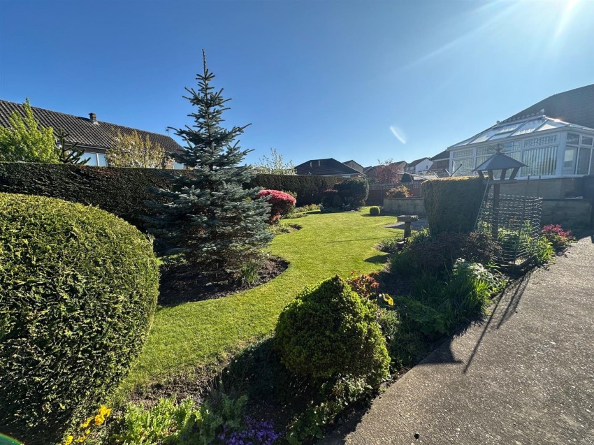 Images for Briarfield Grove, Bradford