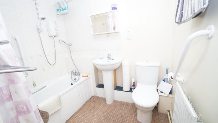 Images for Dunkhill Croft, Idle, Bradford